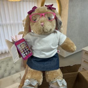 Hermosa conejita (Karinita jr) con sus 7 accesorios