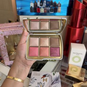 HOURGLASS Ambient Lighting Edit Unlocked Collection Swan