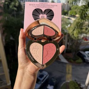 Charlotte Tilbury  Pillow Talk Beauty Soulmates Airbrush Flawless Finish Brightening and Blush Powder Palette Rosewood