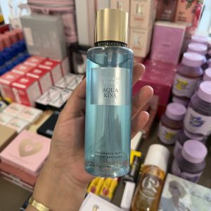 VICTORIAS SECRET AQUA KISS