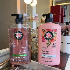 Herbal Essences duo de Shampoo y Acondicionador, Todo Tipo de Cabello, Rose Hips 58.4 onzas en total