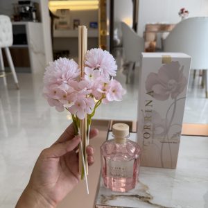 Hermoso ambientador cocorrina rosa sándalo 8.5 onzas