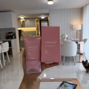 medicube PDRN Colágeno Gua Sha