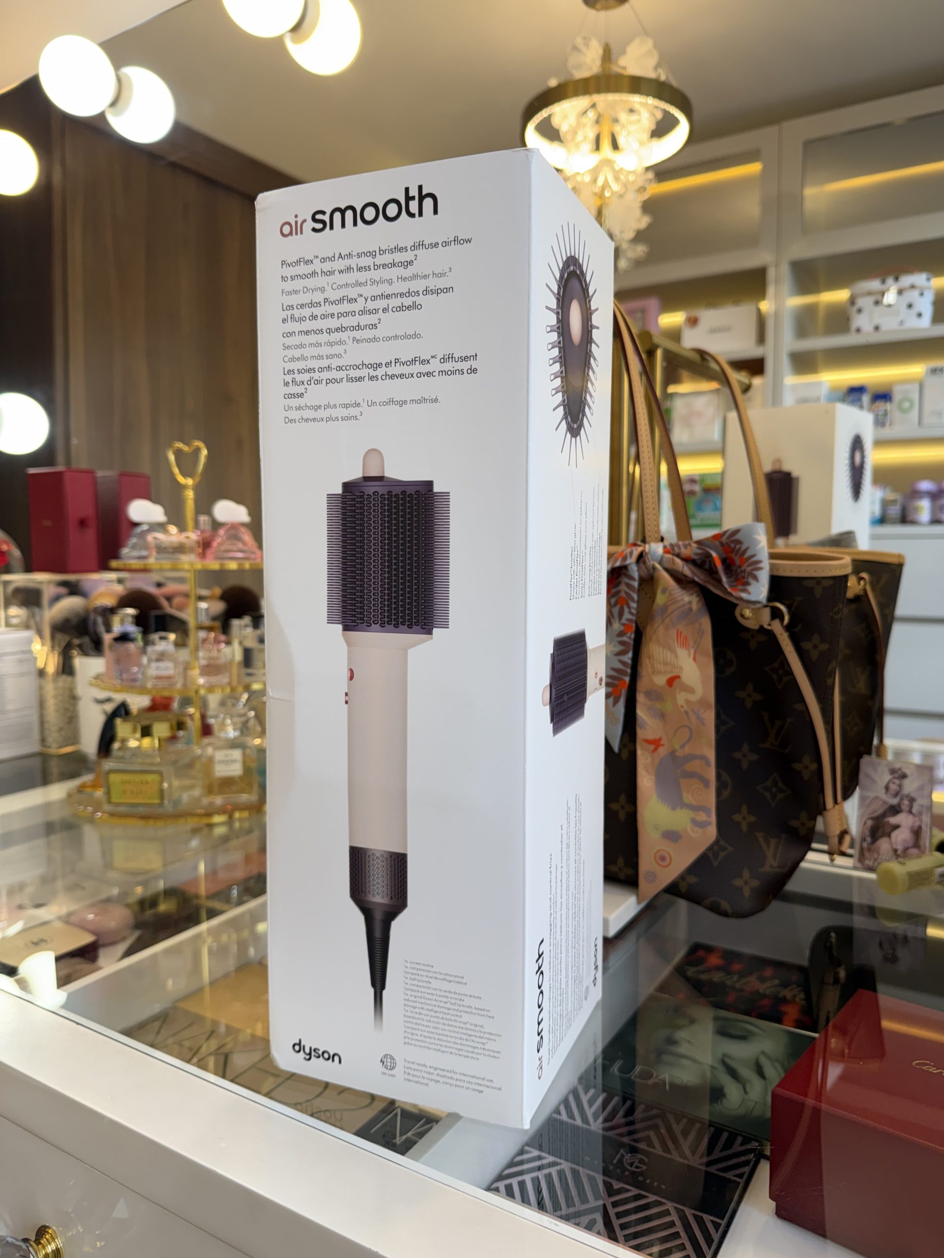 Dyson Airsmooth ™ Styling Dryer Brush